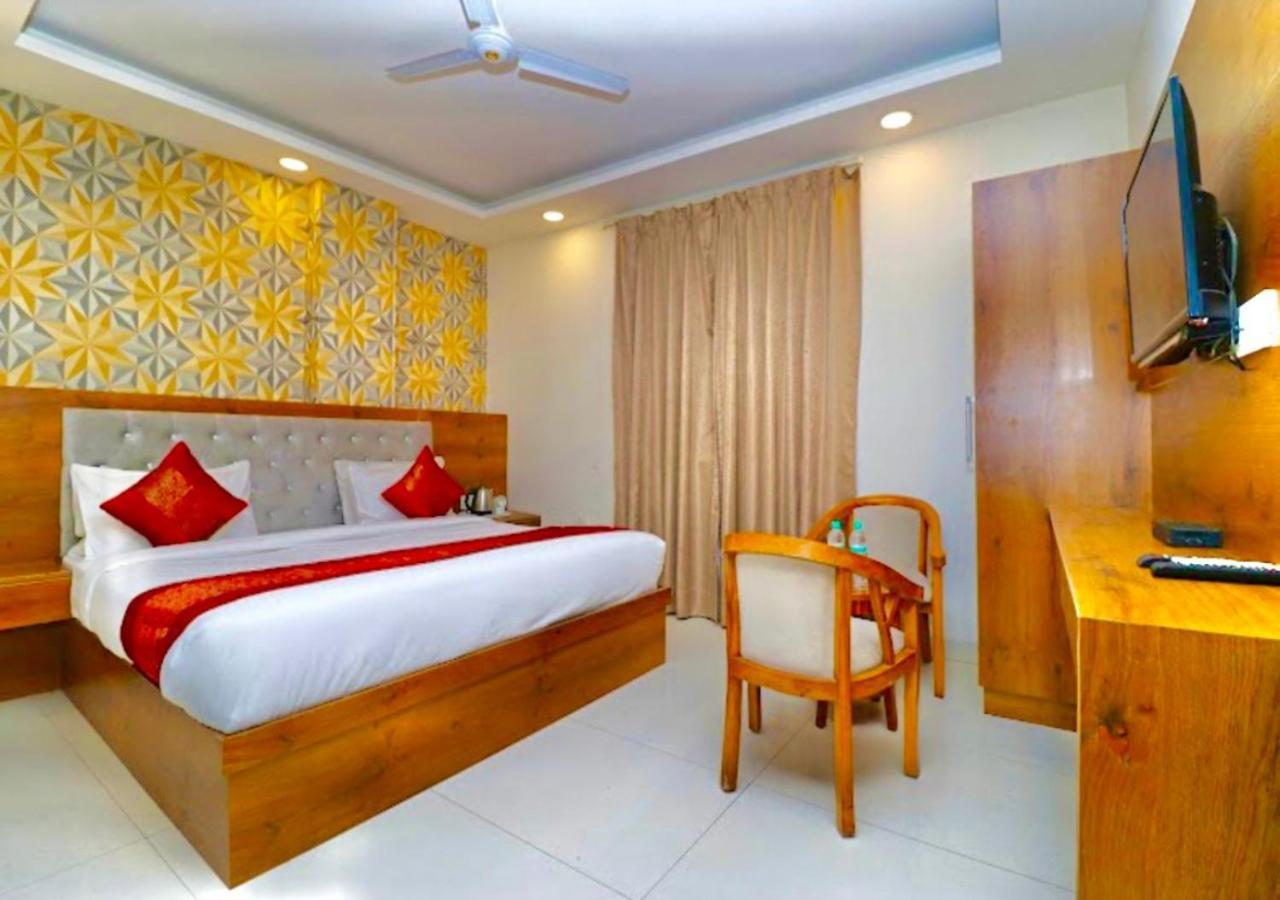 hotel glory near delhi airport contact number